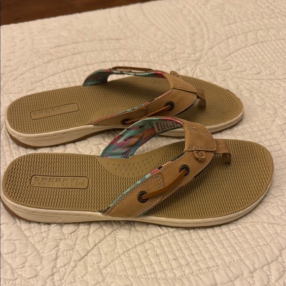 Sperry  Seafish Thong Leather Sandals - Picture 3 of 9